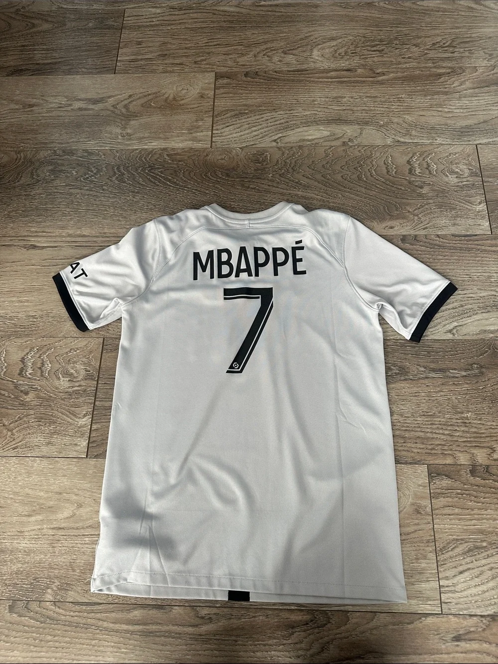 Paris Saint-Germain Kids extra large Mbappe authentic jersey